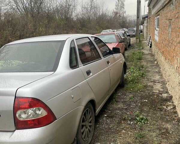 ВАЗ 2170 Priora, об'ємом двигуна 1.6 л та пробігом 293 тис. км за 1600 $, фото 1 на Automoto.ua