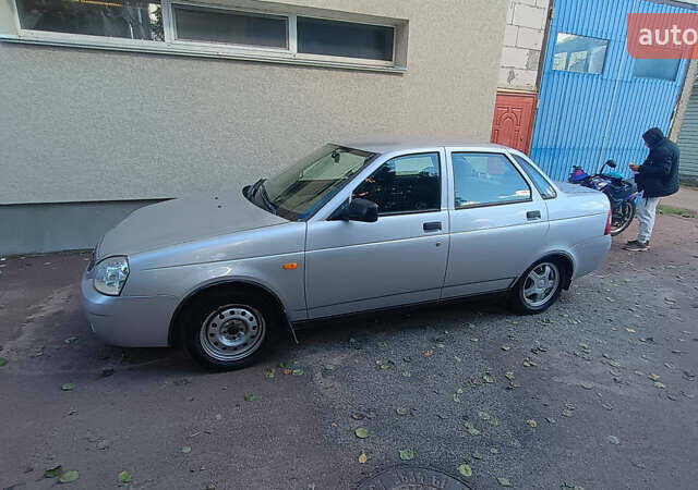 ВАЗ 2170 Priora, объемом двигателя 0 л и пробегом 46 тыс. км за 3200 $, фото 4 на Automoto.ua