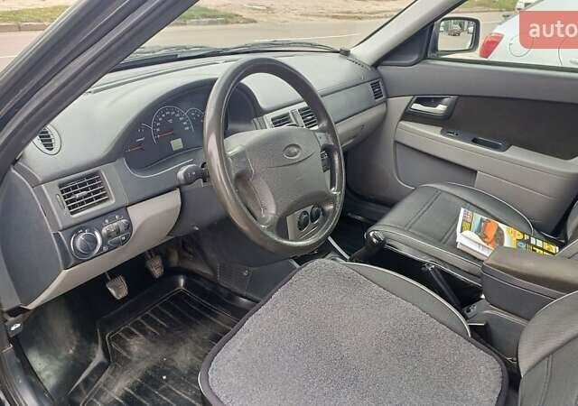 ВАЗ 2170 Priora, объемом двигателя 1.6 л и пробегом 232 тыс. км за 3500 $, фото 8 на Automoto.ua