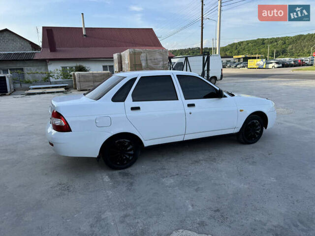 ВАЗ 2170 Priora, объемом двигателя 1.6 л и пробегом 187 тыс. км за 2150 $, фото 10 на Automoto.ua