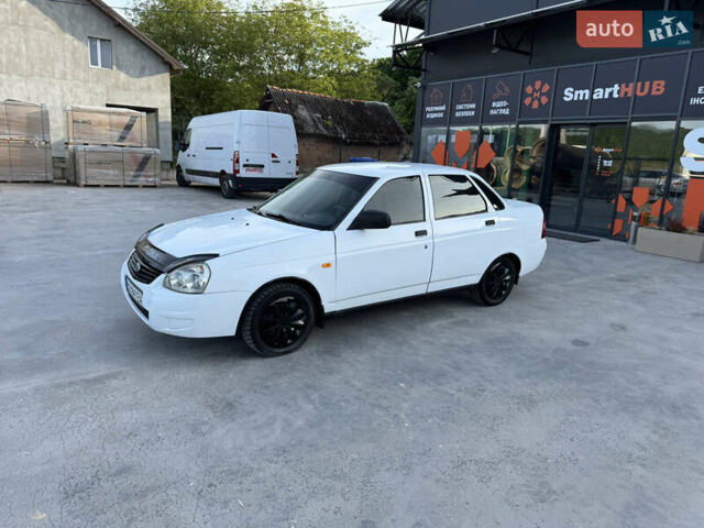 ВАЗ 2170 Priora, объемом двигателя 1.6 л и пробегом 187 тыс. км за 2150 $, фото 2 на Automoto.ua