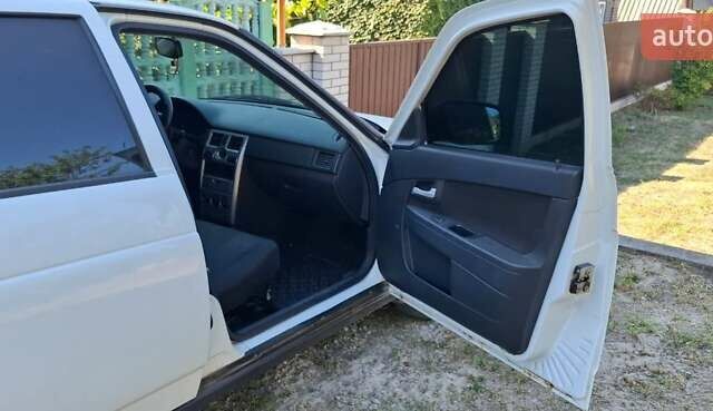 ВАЗ 2170 Priora, об'ємом двигуна 0 л та пробігом 165 тис. км за 3100 $, фото 5 на Automoto.ua