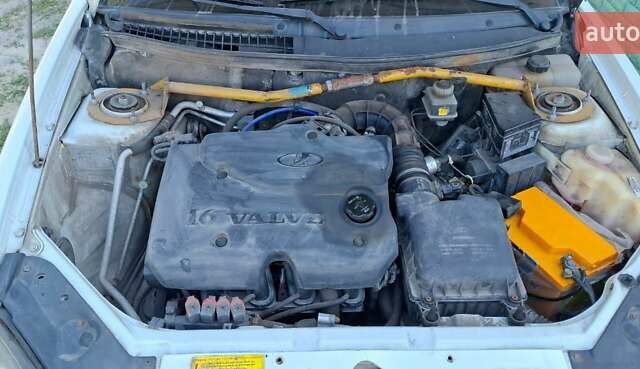 ВАЗ 2170 Priora, об'ємом двигуна 0 л та пробігом 165 тис. км за 3100 $, фото 6 на Automoto.ua