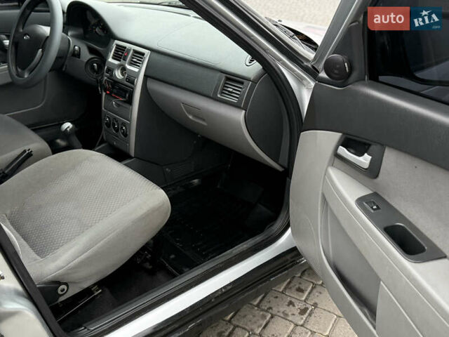 ВАЗ 2170 Priora, об'ємом двигуна 1.6 л та пробігом 138 тис. км за 3999 $, фото 12 на Automoto.ua