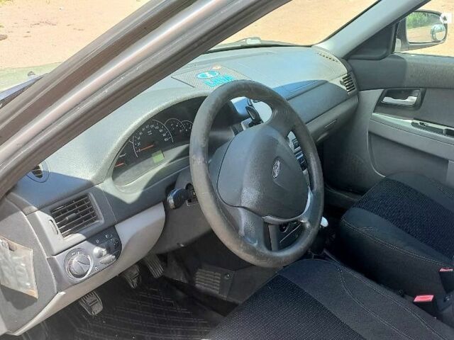 Серый ВАЗ 2170 Priora, объемом двигателя 0 л и пробегом 90 тыс. км за 4200 $, фото 2 на Automoto.ua