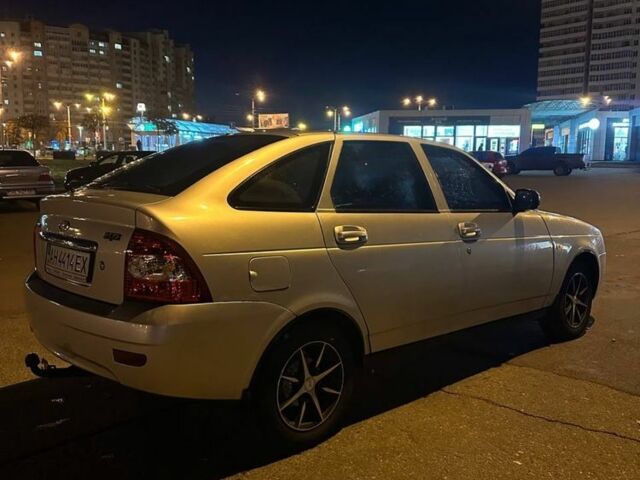 ВАЗ 2170 Priora 2009 в Харькове на Automoto.ua Серый ВАЗ 2170 Priora, объемом двигателя 1.6 л и пробегом 120 тыс. км за 2600 $, фото 2 на Automoto.ua