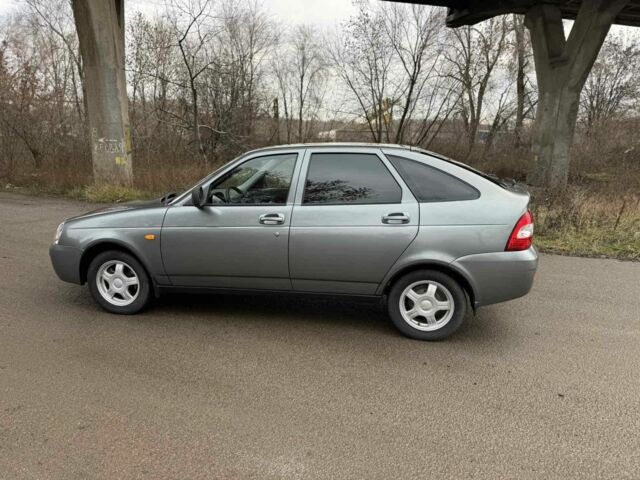 Сірий ВАЗ 2170 Priora, об'ємом двигуна 1.6 л та пробігом 76 тис. км за 3500 $, фото 1 на Automoto.ua