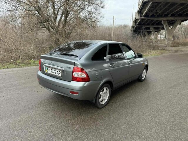 Сірий ВАЗ 2170 Priora, об'ємом двигуна 1.6 л та пробігом 76 тис. км за 3500 $, фото 4 на Automoto.ua