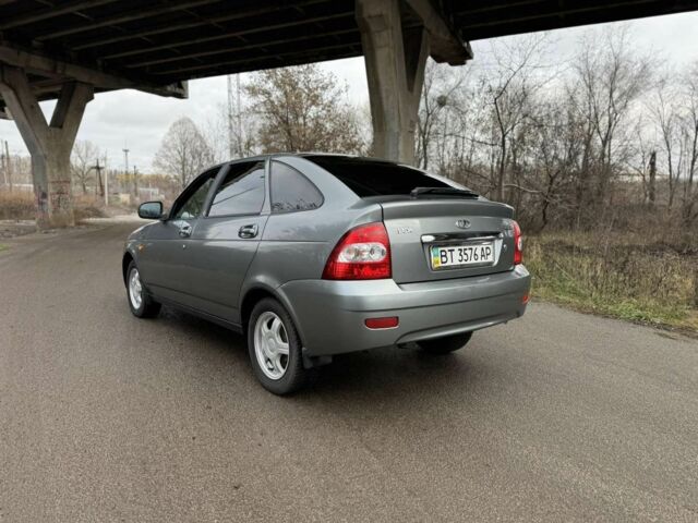 Сірий ВАЗ 2170 Priora, об'ємом двигуна 1.6 л та пробігом 76 тис. км за 3500 $, фото 3 на Automoto.ua