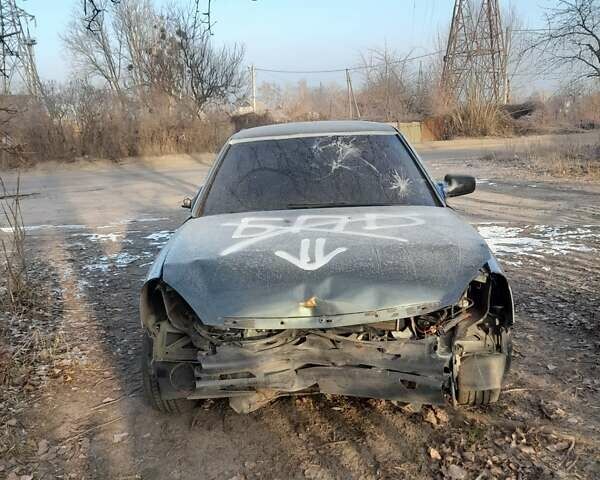 Серый ВАЗ 2170 Priora, объемом двигателя 1.6 л и пробегом 200 тыс. км за 2000 $, фото 1 на Automoto.ua