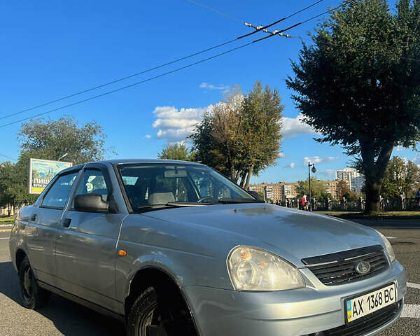 Серый ВАЗ 2170 Priora, объемом двигателя 1.6 л и пробегом 222 тыс. км за 2100 $, фото 3 на Automoto.ua