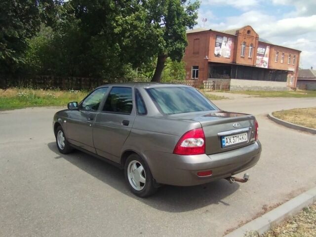 Серый ВАЗ 2170 Priora, объемом двигателя 1.6 л и пробегом 247 тыс. км за 2000 $, фото 3 на Automoto.ua