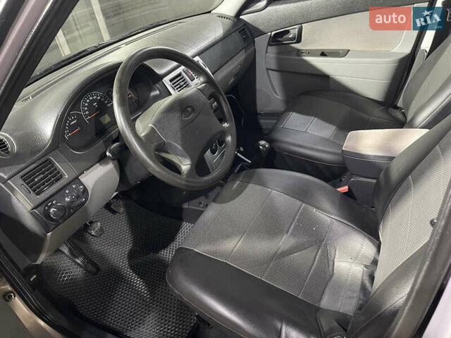 Сірий ВАЗ 2170 Priora, об'ємом двигуна 1.6 л та пробігом 159 тис. км за 2850 $, фото 7 на Automoto.ua