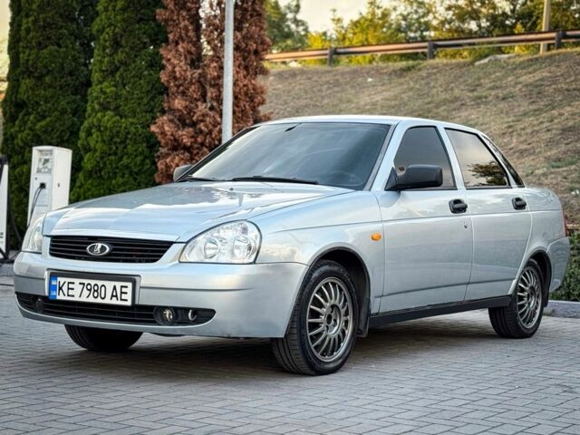 Серый ВАЗ 2170 Priora, объемом двигателя 1.6 л и пробегом 240 тыс. км за 3100 $, фото 3 на Automoto.ua