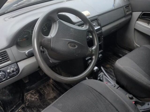 Серый ВАЗ 2170 Priora, объемом двигателя 1.6 л и пробегом 200 тыс. км за 1350 $, фото 3 на Automoto.ua