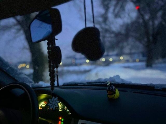 Сірий ВАЗ 2170 Priora, об'ємом двигуна 1.6 л та пробігом 3 тис. км за 2400 $, фото 5 на Automoto.ua