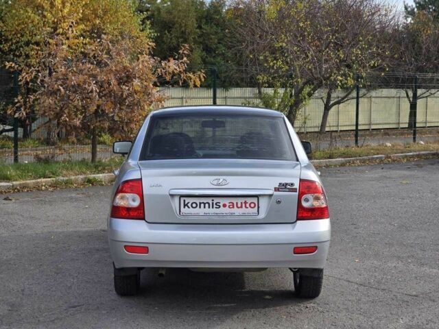 Серый ВАЗ 2170 Priora, объемом двигателя 1.6 л и пробегом 125 тыс. км за 1799 $, фото 4 на Automoto.ua