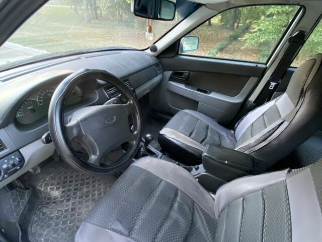 Сірий ВАЗ 2170 Priora, об'ємом двигуна 1.6 л та пробігом 200 тис. км за 55500 $, фото 4 на Automoto.ua