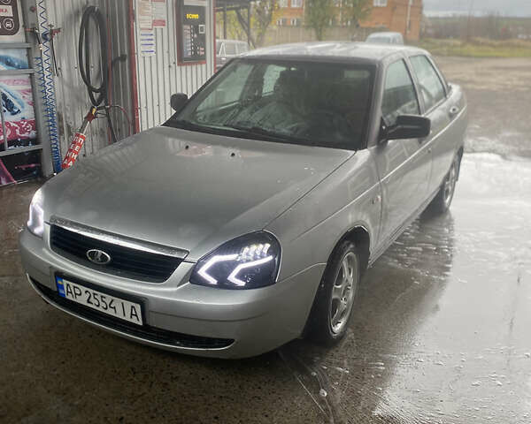 Сірий ВАЗ 2170 Priora, об'ємом двигуна 1.6 л та пробігом 200 тис. км за 2500 $, фото 1 на Automoto.ua
