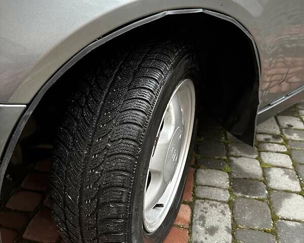 Серый ВАЗ 2170 Priora, объемом двигателя 1.6 л и пробегом 250 тыс. км за 2150 $, фото 19 на Automoto.ua