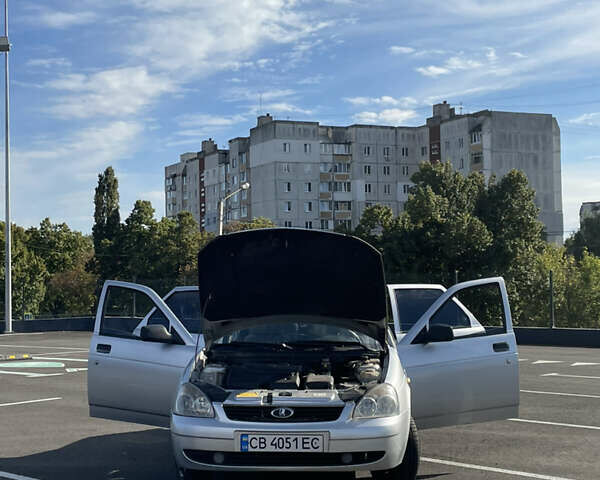Серый ВАЗ 2170 Priora, объемом двигателя 1.6 л и пробегом 180 тыс. км за 2000 $, фото 7 на Automoto.ua
