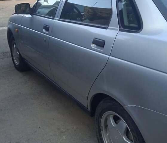 Сірий ВАЗ 2170 Priora, об'ємом двигуна 1.6 л та пробігом 183 тис. км за 2200 $, фото 9 на Automoto.ua