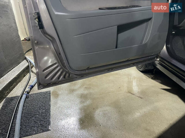 Сірий ВАЗ 2170 Priora, об'ємом двигуна 1.6 л та пробігом 159 тис. км за 2850 $, фото 9 на Automoto.ua