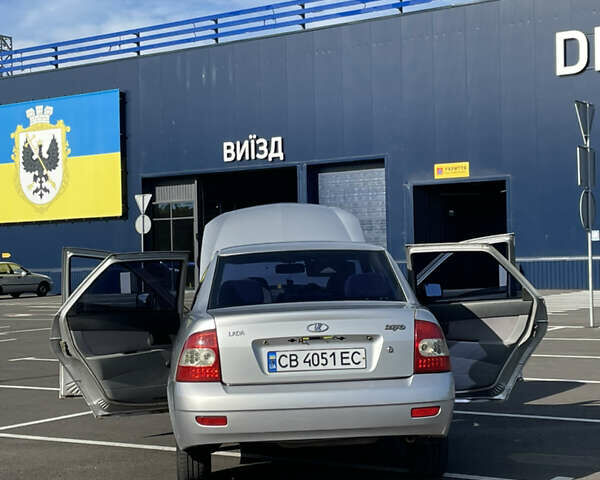 Серый ВАЗ 2170 Priora, объемом двигателя 1.6 л и пробегом 180 тыс. км за 2000 $, фото 8 на Automoto.ua