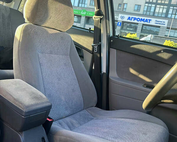 Серый ВАЗ 2170 Priora, объемом двигателя 1.6 л и пробегом 222 тыс. км за 2100 $, фото 14 на Automoto.ua