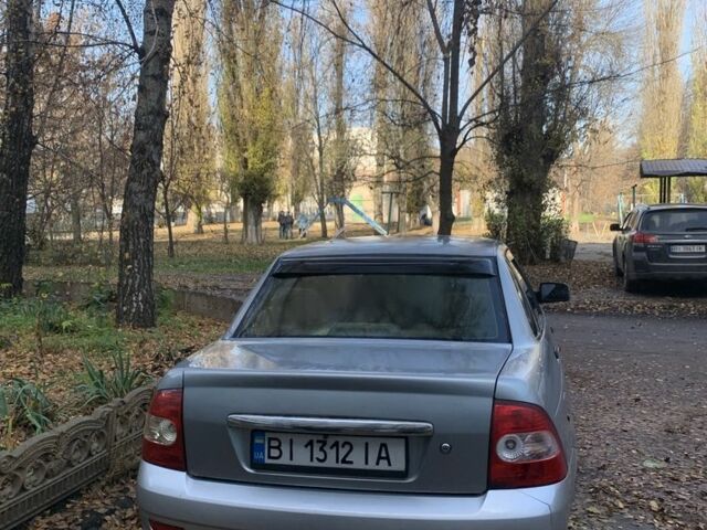 Серый ВАЗ 2170 Priora, объемом двигателя 1.6 л и пробегом 240 тыс. км за 2000 $, фото 6 на Automoto.ua