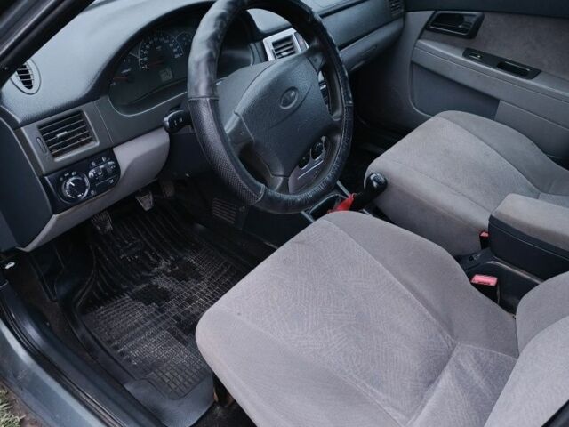 Серый ВАЗ 2170 Priora, объемом двигателя 1.6 л и пробегом 223 тыс. км за 1650 $, фото 6 на Automoto.ua