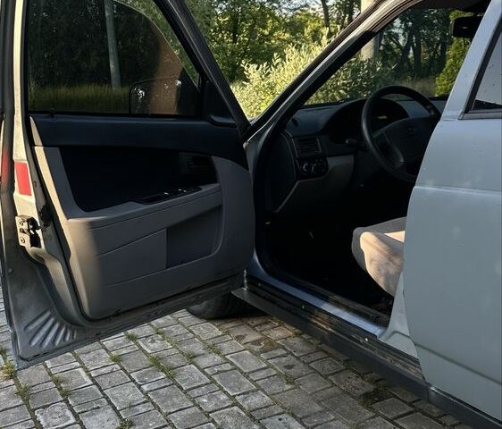 Сірий ВАЗ 2170 Priora, об'ємом двигуна 1.6 л та пробігом 220 тис. км за 2350 $, фото 5 на Automoto.ua
