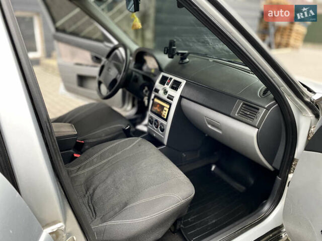 Серый ВАЗ 2170 Priora, объемом двигателя 1.6 л и пробегом 229 тыс. км за 1750 $, фото 36 на Automoto.ua