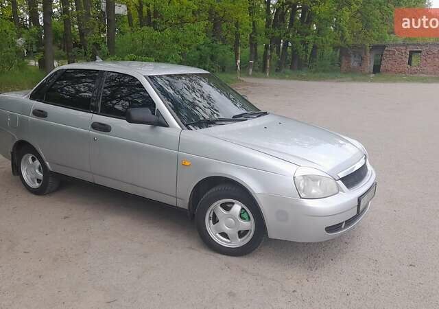 ВАЗ 2170 Priora 2007 у Умани на Automoto.ua Сірий ВАЗ 2170 Priora, об'ємом двигуна 1.6 л та пробігом 310 тис. км за 2400 $, фото 2 на Automoto.ua