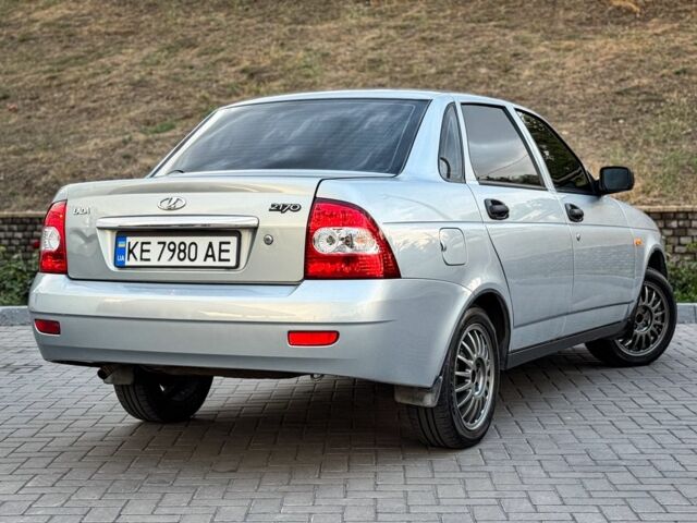 Серый ВАЗ 2170 Priora, объемом двигателя 1.6 л и пробегом 240 тыс. км за 3100 $, фото 7 на Automoto.ua