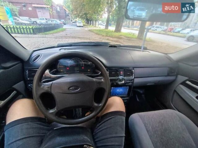 Серый ВАЗ 2170 Priora, объемом двигателя 1.6 л и пробегом 147 тыс. км за 1255 $, фото 2 на Automoto.ua