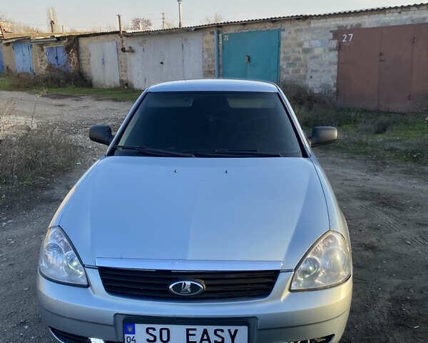 Серый ВАЗ 2170 Priora, объемом двигателя 1.6 л и пробегом 245 тыс. км за 2600 $, фото 4 на Automoto.ua