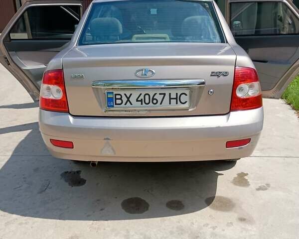 Серый ВАЗ 2170 Priora, объемом двигателя 1.6 л и пробегом 390 тыс. км за 1800 $, фото 6 на Automoto.ua