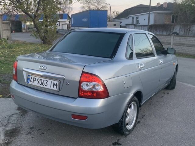 Серый ВАЗ 2170 Priora, объемом двигателя 1.6 л и пробегом 220 тыс. км за 2000 $, фото 4 на Automoto.ua