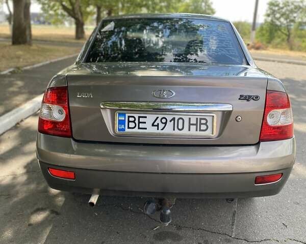 Серый ВАЗ 2170 Priora, объемом двигателя 1.6 л и пробегом 210 тыс. км за 2100 $, фото 4 на Automoto.ua