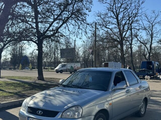 Серый ВАЗ 2170 Priora, объемом двигателя 1.6 л и пробегом 200 тыс. км за 2200 $, фото 2 на Automoto.ua