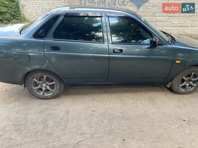 Серый ВАЗ 2170 Priora, объемом двигателя 1.6 л и пробегом 217 тыс. км за 3000 $, фото 5 на Automoto.ua