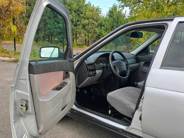 Серый ВАЗ 2170 Priora, объемом двигателя 1.6 л и пробегом 125 тыс. км за 1799 $, фото 9 на Automoto.ua