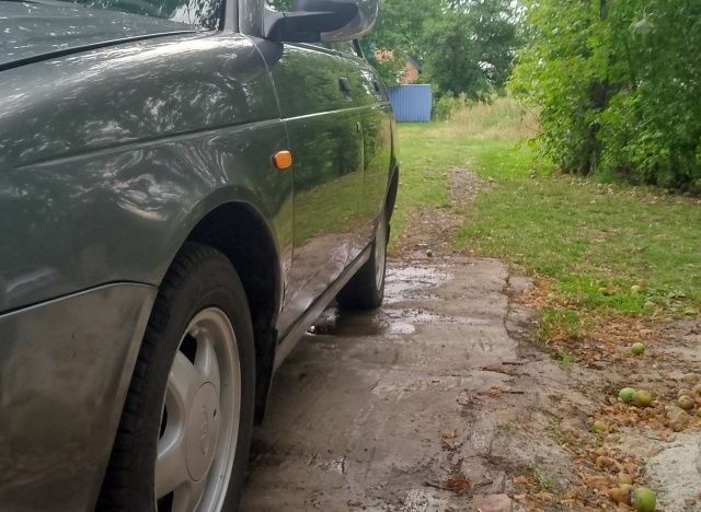 Серый ВАЗ 2170 Priora, объемом двигателя 1.6 л и пробегом 122 тыс. км за 2900 $, фото 7 на Automoto.ua