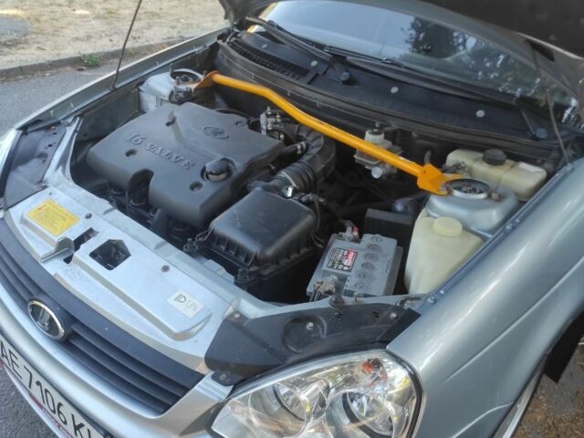 Сірий ВАЗ 2170 Priora, об'ємом двигуна 1.6 л та пробігом 145 тис. км за 2503 $, фото 4 на Automoto.ua