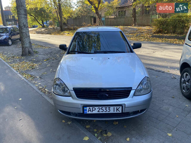 Серый ВАЗ 2170 Priora, объемом двигателя 1.6 л и пробегом 365 тыс. км за 2650 $, фото 3 на Automoto.ua