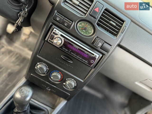 Сірий ВАЗ 2170 Priora, об'ємом двигуна 1.6 л та пробігом 239 тис. км за 3100 $, фото 16 на Automoto.ua