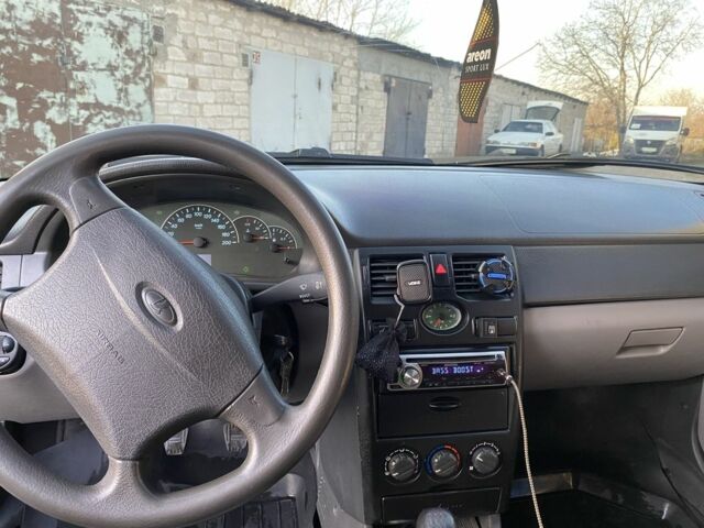 Серый ВАЗ 2170 Priora, объемом двигателя 0 л и пробегом 245 тыс. км за 3000 $, фото 4 на Automoto.ua