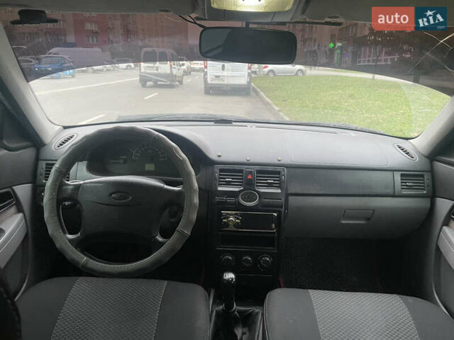 Серый ВАЗ 2170 Priora, объемом двигателя 1.6 л и пробегом 619 тыс. км за 1500 $, фото 4 на Automoto.ua