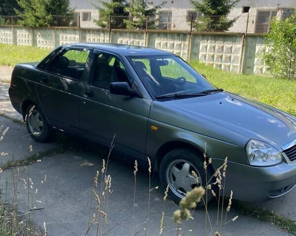 ВАЗ 2170 Priora 2007 в Черновцах на Automoto.ua Серый ВАЗ 2170 Priora, объемом двигателя 1.6 л и пробегом 182 тыс. км за 2500 $, фото 2 на Automoto.ua